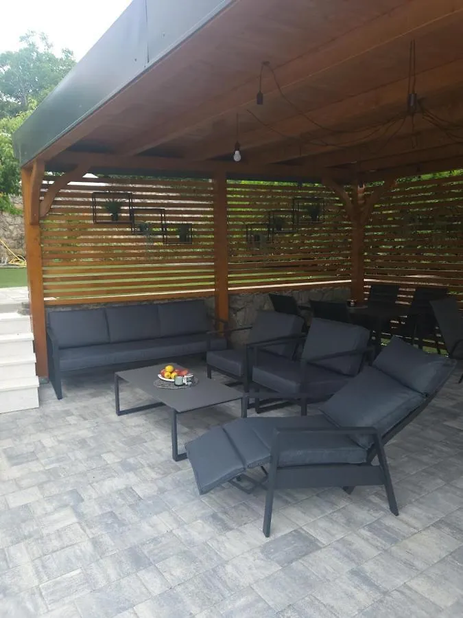 Apartamento Apartmani Andiks Dramalj